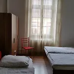Anna بيت ضيافة راستات