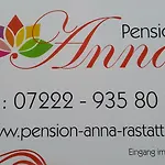 Anna بيت ضيافة راستات