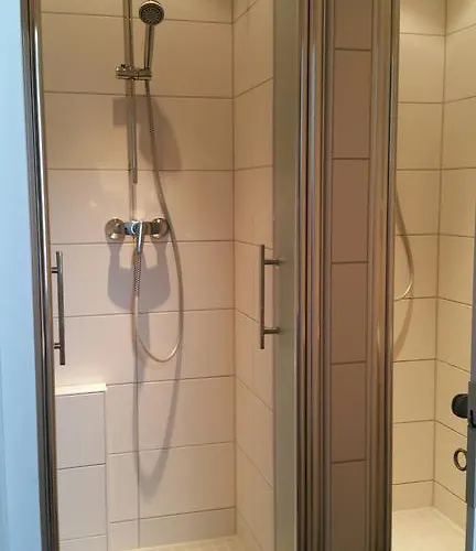 ゲストハウス Anna